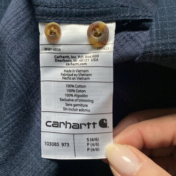 Carhartt button down plaid shirt - Picture 7 of 8